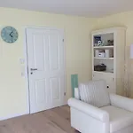 Beach Home شقة Böhl